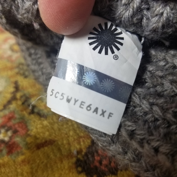 Ugg Classic Cardy 1016555 gray knit sweater boots - Picture 5 of 12